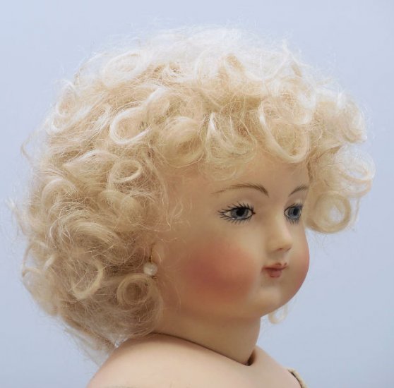 Bebé Mohair Wig